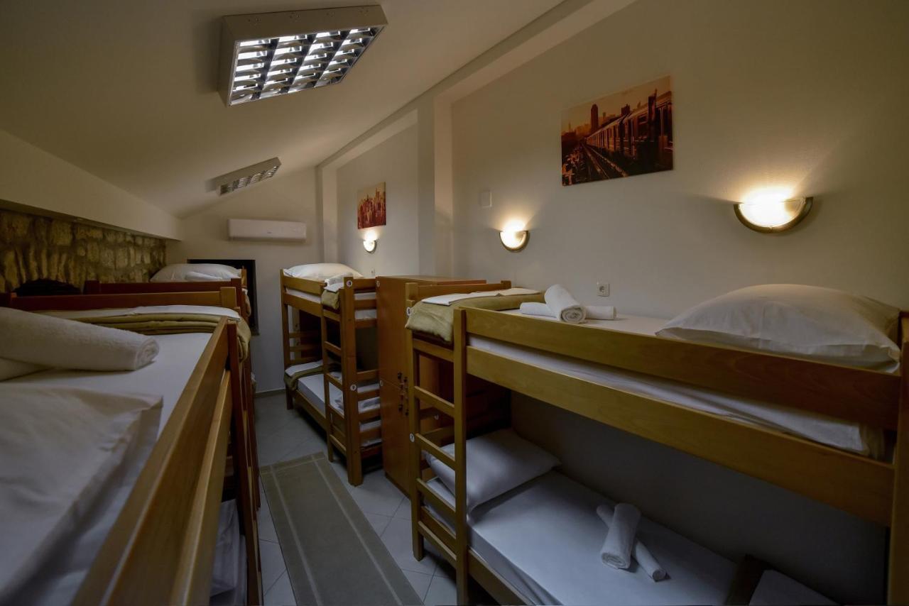 Hostel シニ エクステリア 写真