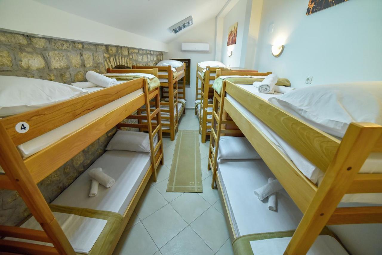 Hostel シニ エクステリア 写真