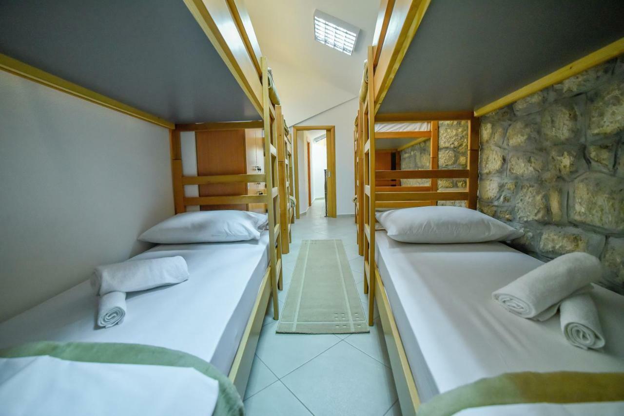 Hostel シニ エクステリア 写真