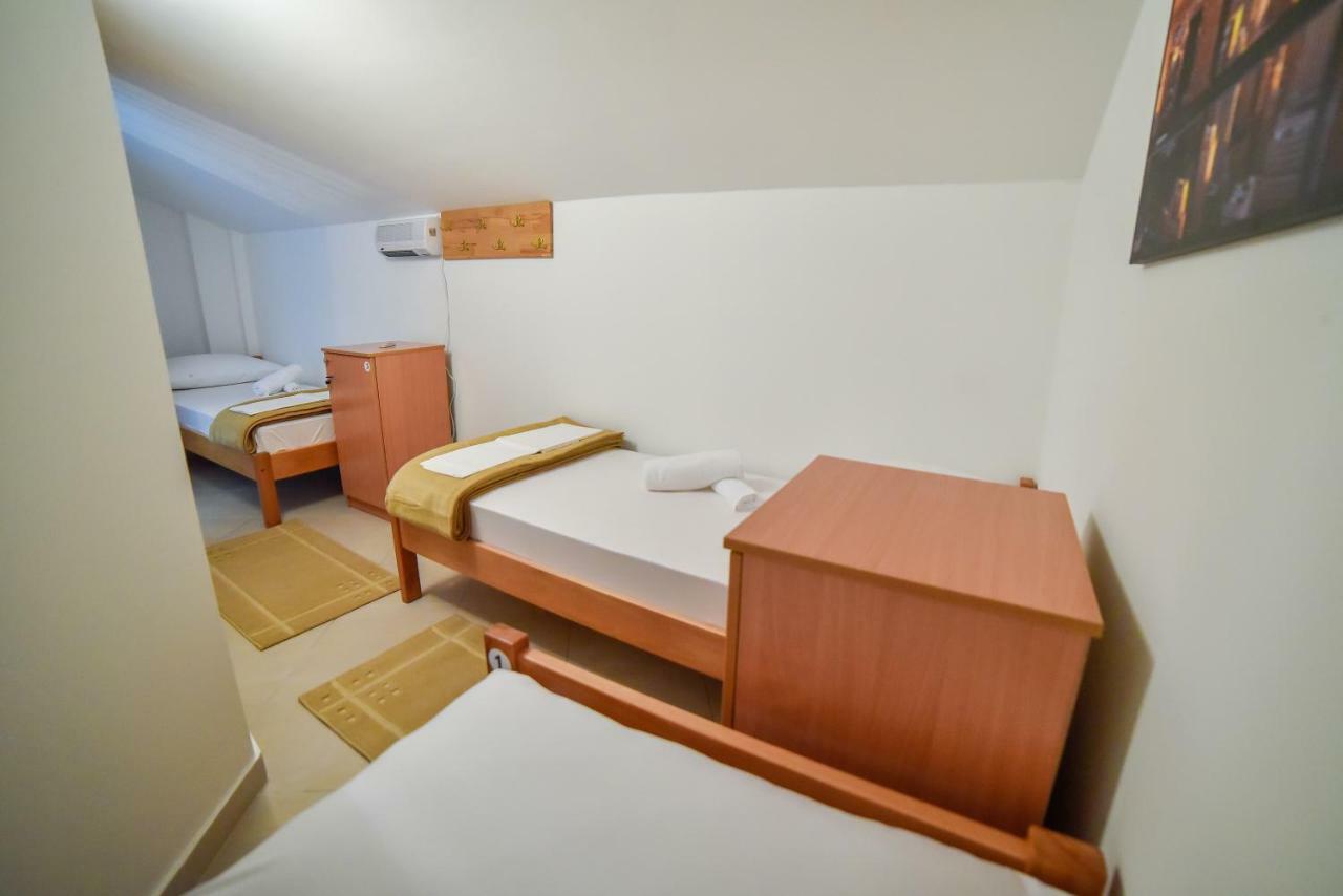 Hostel シニ エクステリア 写真